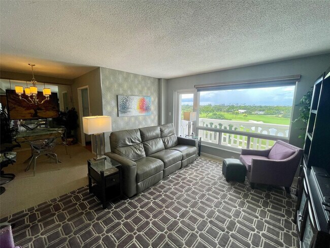 Foto del edificio - 2500 NE 48th Ln