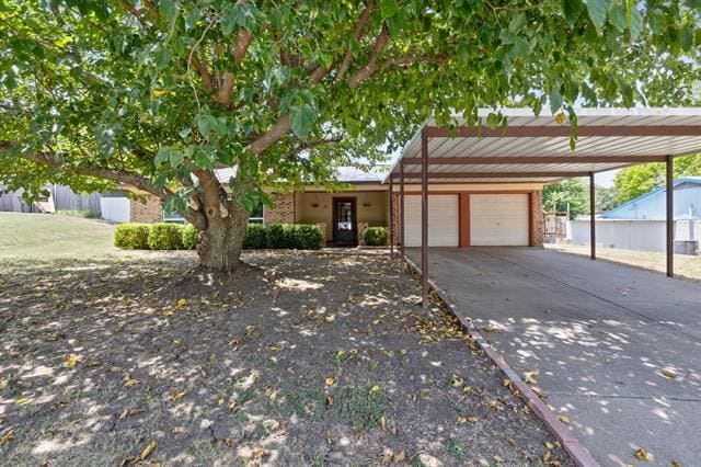 Primary Photo - 308 Clearwood Dr