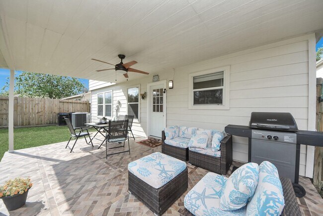 Foto del edificio - 17006 Kemble Creek Dr