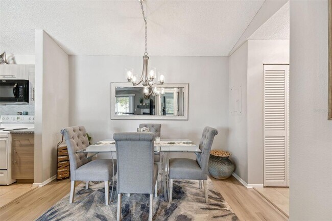 Foto del edificio - 2087 Hunters Glen Dr