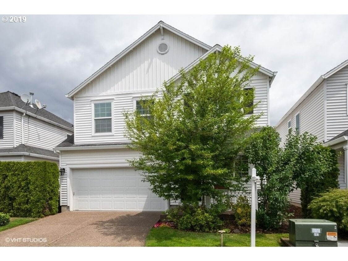 Primary Photo - 3Bd/2.5Ba in a Well-Liked Bethany Neighbor...