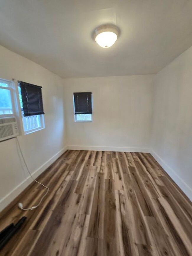 Building Photo - Spacious One Bedroom Duplex located near South Sherman and English Ave $200 of 2nd month's rent