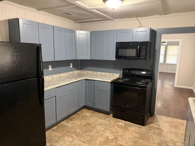 Building Photo - Single Family in 76119