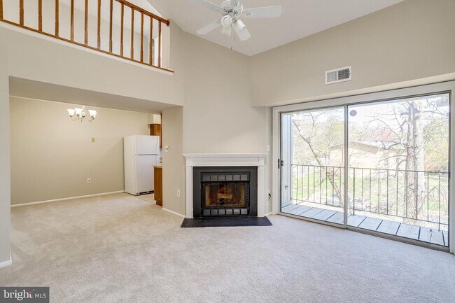 Foto del edificio - 7758 New Providence Dr