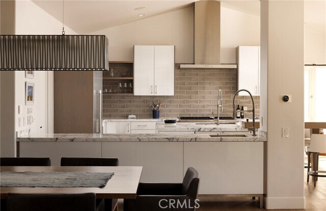 Building Photo - 52 N Portola