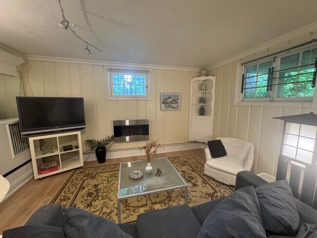 Foto del edificio - 3801 Calvert St NW