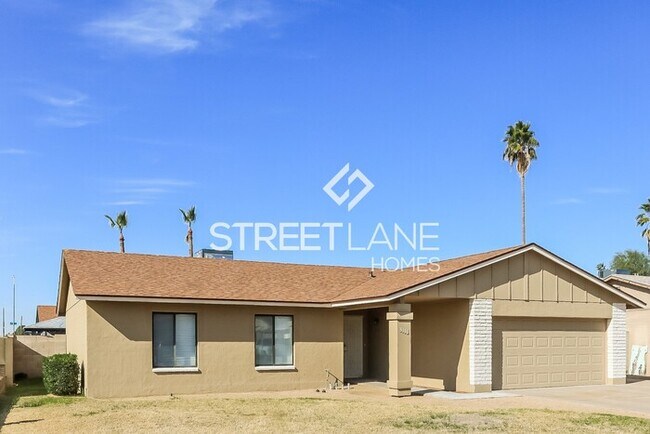 Foto del edificio - Charming 3 bedroom POOL home in Glendale!