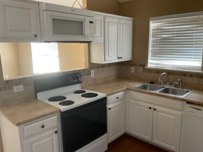Foto del edificio - 5107 Untalan St