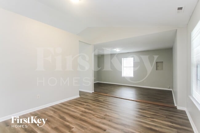 Building Photo - 5613 Simmul Ln