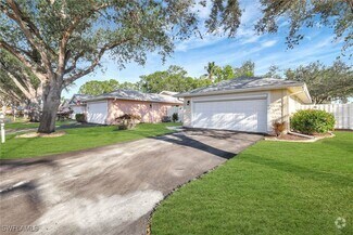 Building Photo - 14899 Crescent Cove Dr