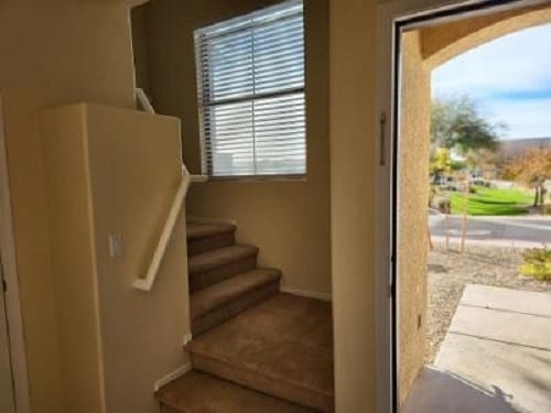 Main Entry - 1886 E Don Carlos Ave
