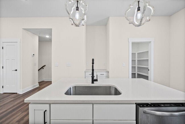 Building Photo - Pleasant View Townhomes