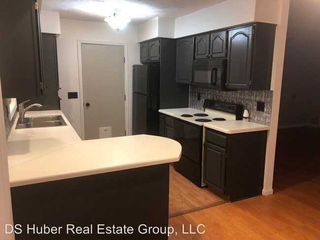 Building Photo - 3 br, 1.5 bath House - 6520 Victoria Shore Dr