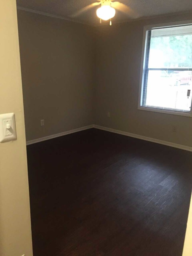 Foto del edificio - Waterbury Apartment Community
