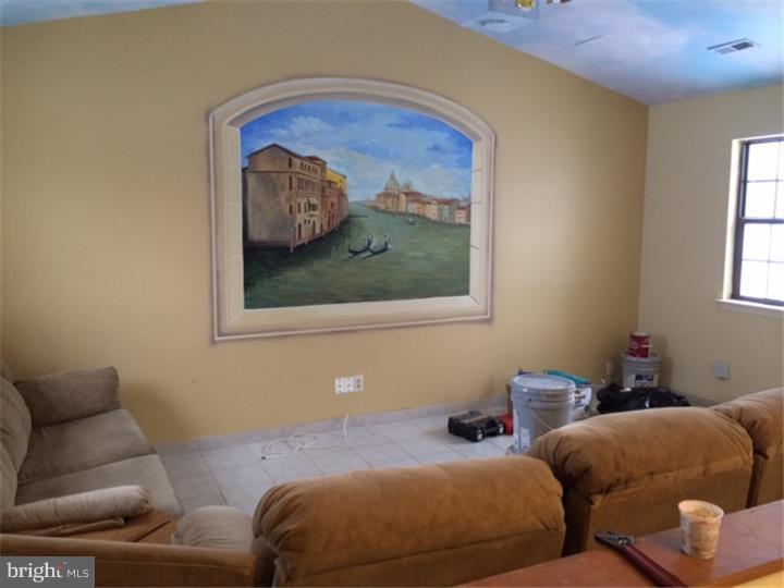Foto principal - 730 E Evesham Rd
