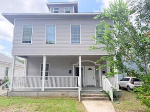 Building Photo - 228 Lotus Ave