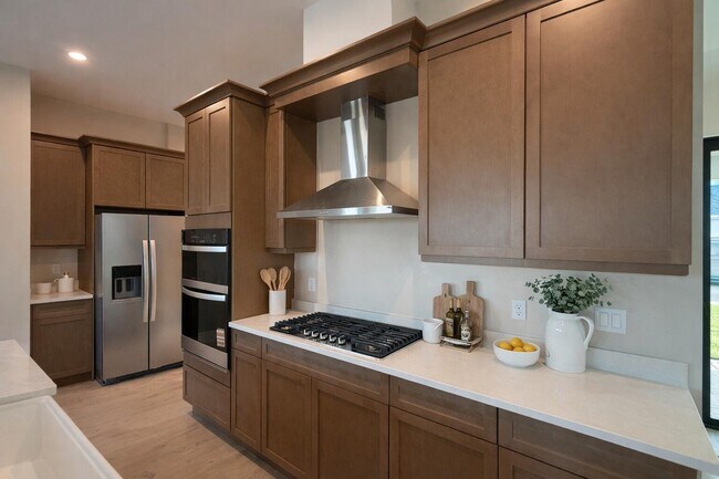 Foto del edificio - 10910 SW Pioneer Pkwy
