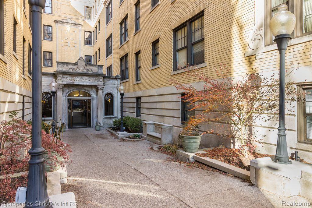 120 Seward Ave Unit 17203, Detroit, MI 48202 Condo for Rent in