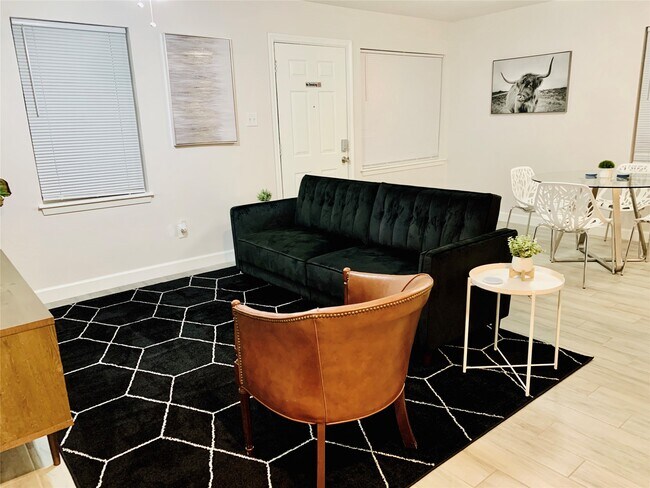 Foto del edificio - 411 Ulrich St