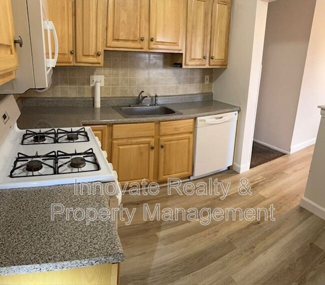 Building Photo - 1003 Red Lion Rd