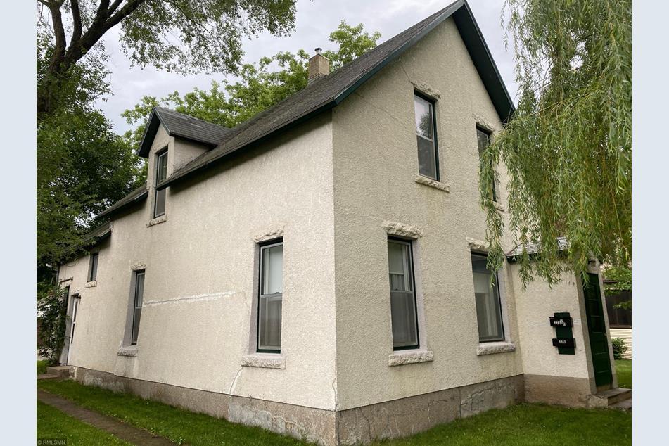 Primary Photo - 226 3rd Ave NE
