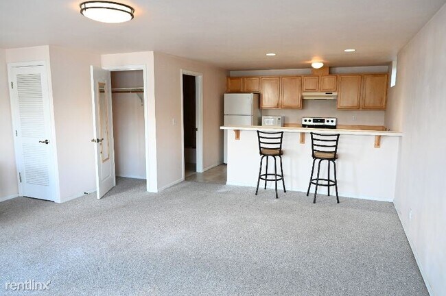 Building Photo - 1 br, 1 bath House - 6246A NE Eagle Harbor Dr