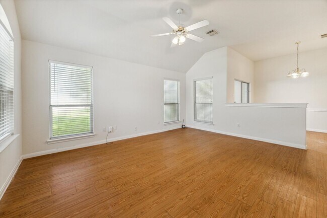 Building Photo - 1806 Arbor Glen