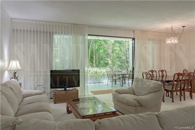 Foto del edificio - 4999 Kahala Ave