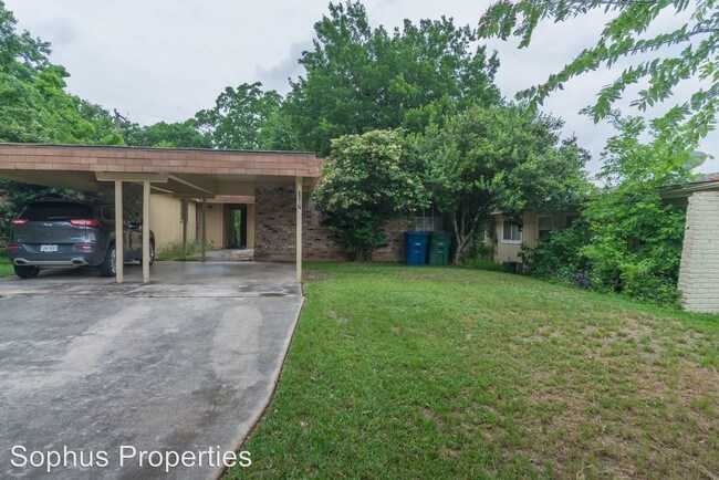 Building Photo - 5829-5829 Sundance Ln