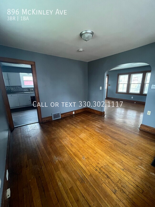 Foto del edificio - 896 McKinley Ave