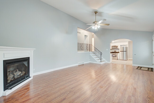 Building Photo - 15227 La Crosse Ave
