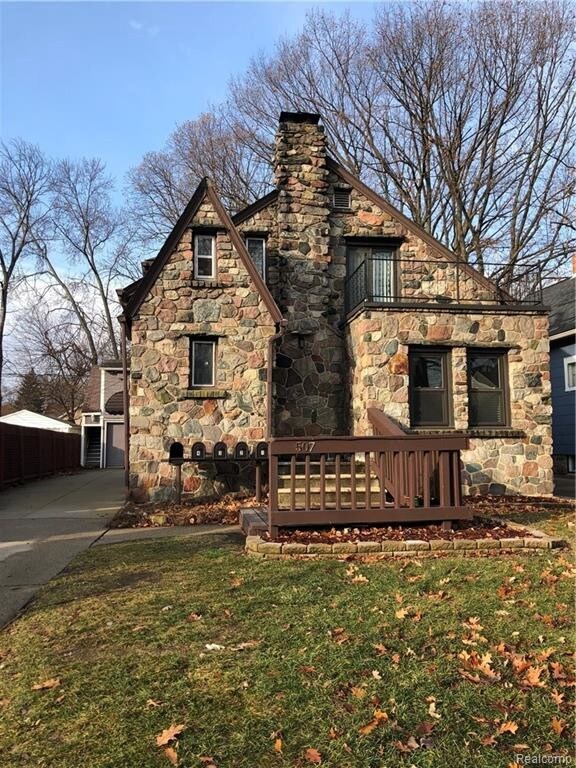 Primary Photo - 507 Curry Ave