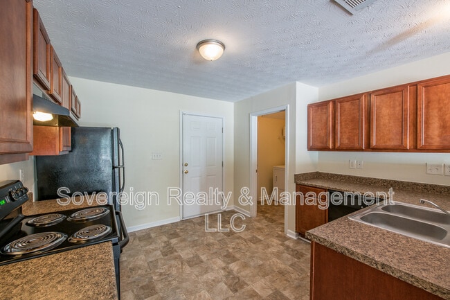 Foto del edificio - 3716 Harvest Dr