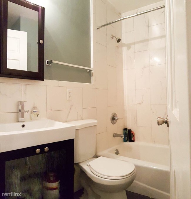 Foto del edificio - 1077 Nostrand Ave