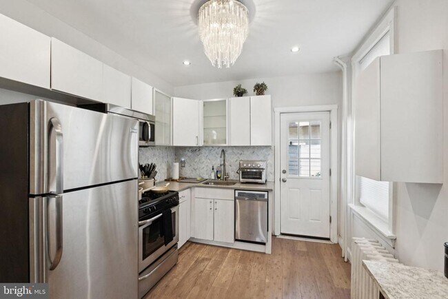 Foto del edificio - 2511 E Oakdale St