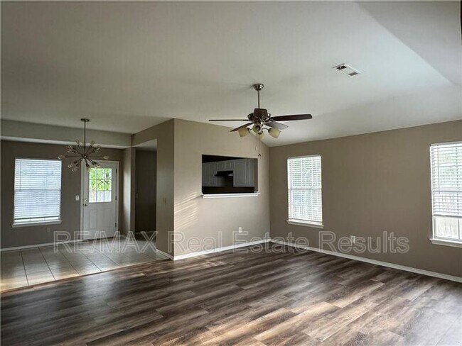 Foto del edificio - 2625 O D Bancroft Ln