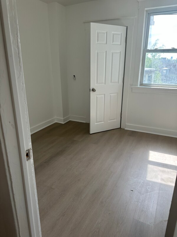 Foto del edificio - 243 Ward Ave