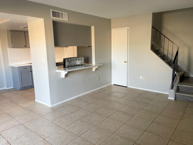Building Photo - 4022 S 44th Way