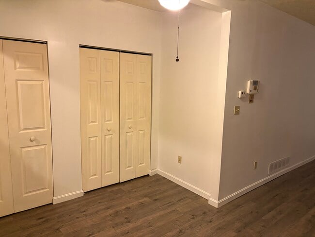 Building Photo - 306 Jacksonia St