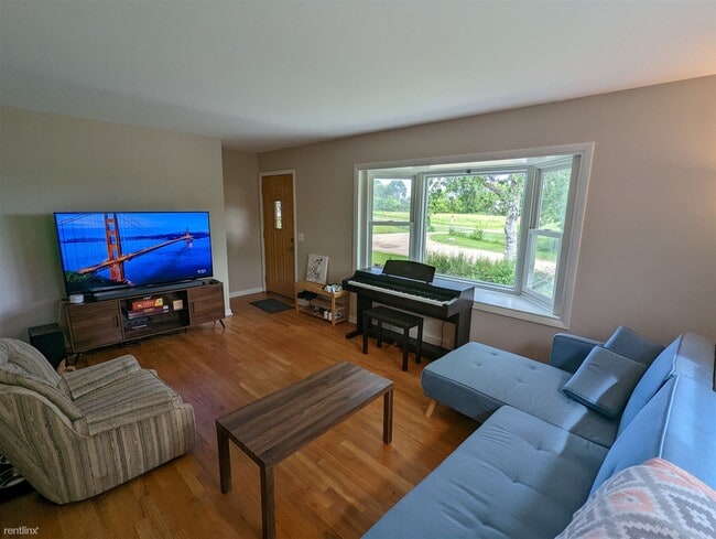 Building Photo - 3 br, 2 bath House - 3841 Ridgeway Avenue