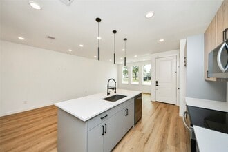 Building Photo - 5201 Fairchild St