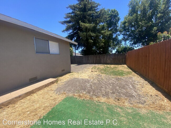 Building Photo - 3 br, 1 bath House - 4413 Esmar Rd