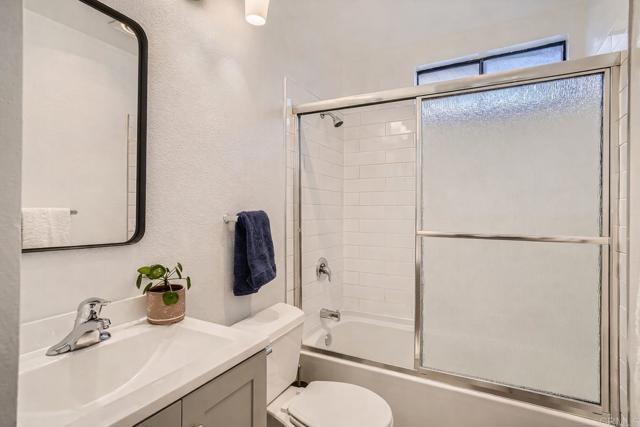 Building Photo - 4111 Iowa St