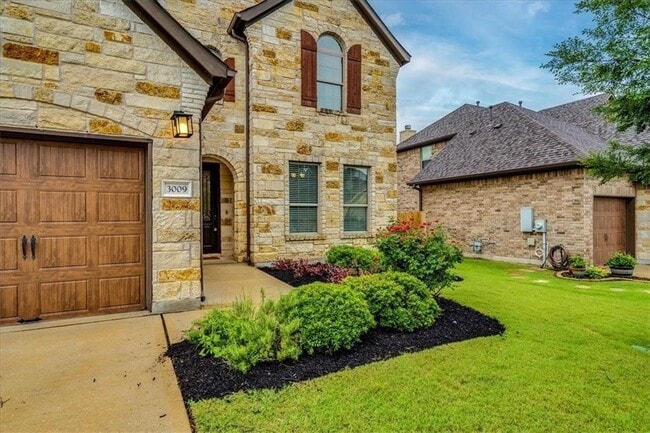 Building Photo - 3009 Windy Vane Dr