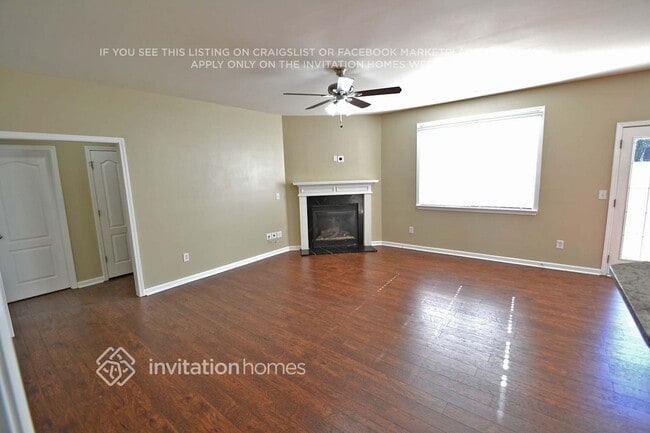 Building Photo - 705 Capri Ridge