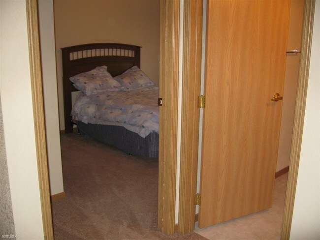 Building Photo - 4854 Amber Valley Pky S