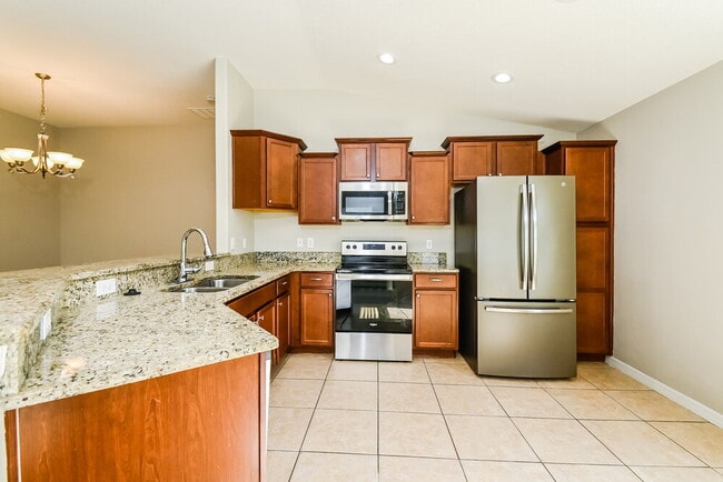 Building Photo - 1717 Palm Warbler Ln