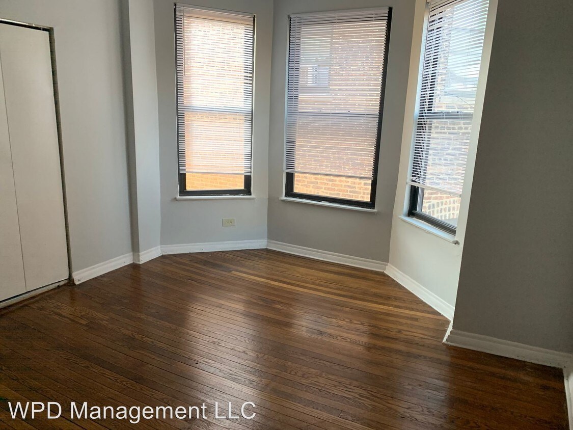Foto principal - 4756 S Vincennes Ave