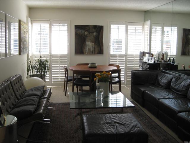 Foto del edificio - 1040 Coast S Blvd