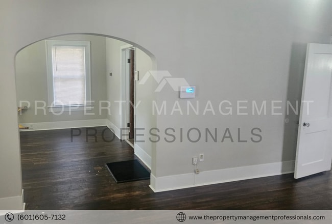 Building Photo - 2308 St. Charles-